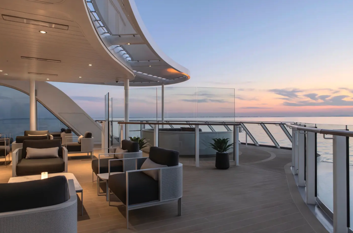 Silversea, Silver Nova Panorama Lounge 2.png