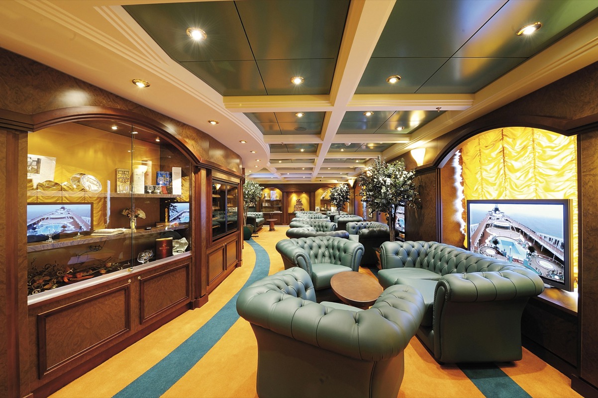 MSC Cruises MSC Poesia Hitchcock Lounge.jpg
