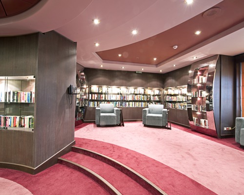 MSC Cruises MSC Splendida Library 3.jpg