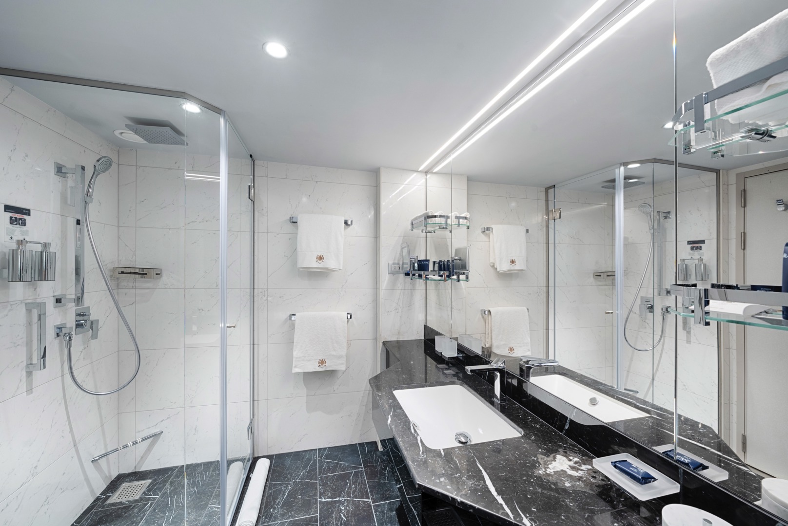 MSC Yacht Club Royal Suite with Whirlpool Bath