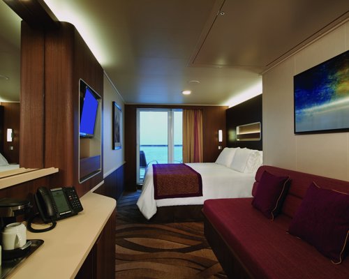 NCL Norwegian Escape Aft-Facing Club Balcony Suite.jpeg