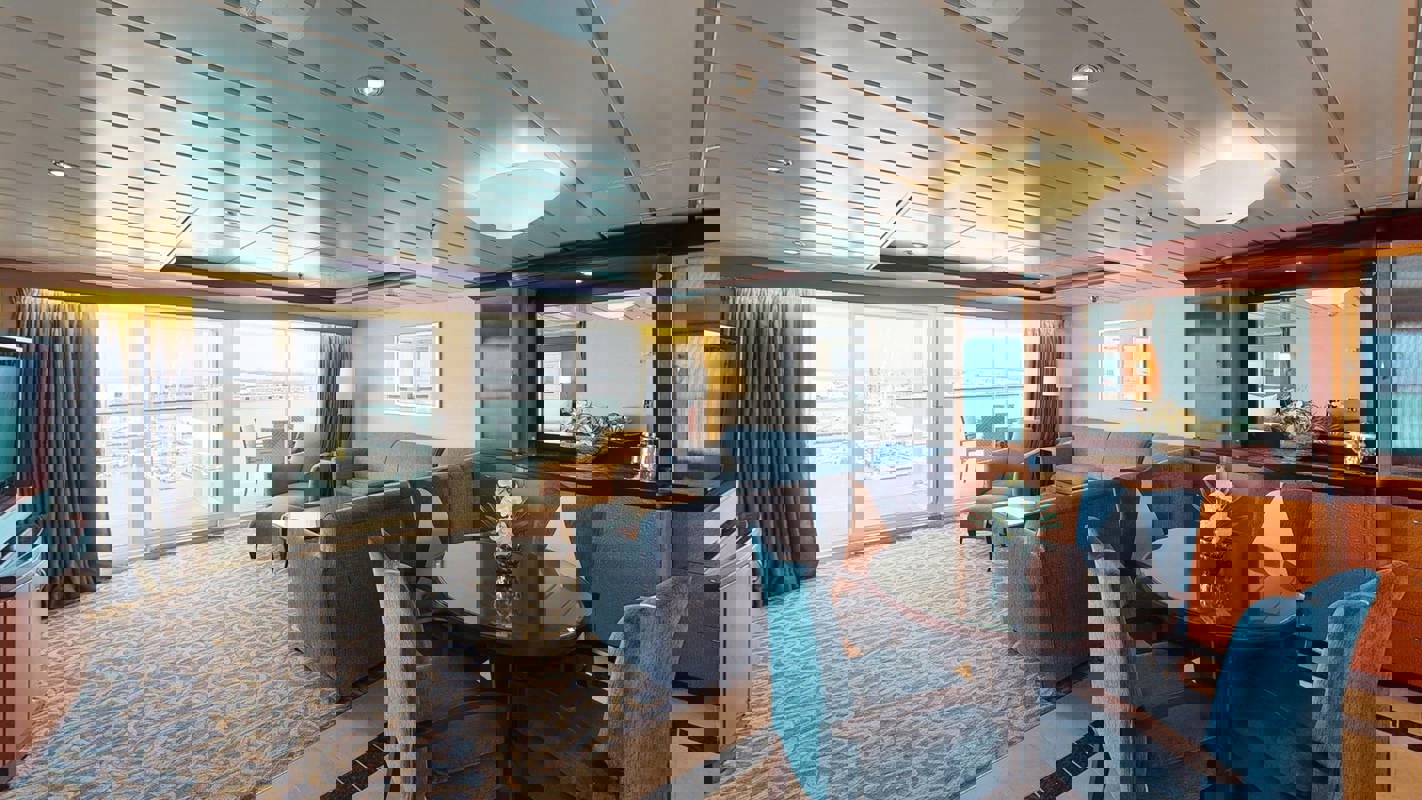 RCI, Independence of the Seas, Owners Suite .jpeg