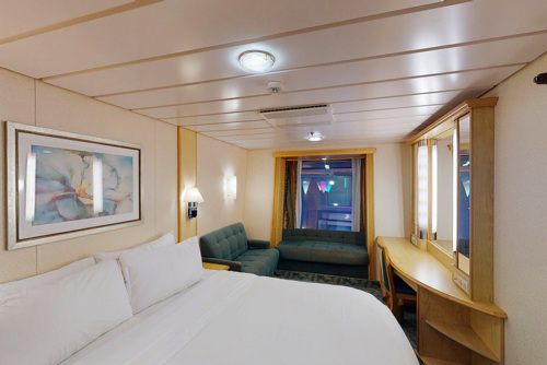 Connecting Promenade Interior