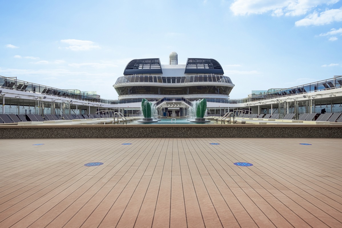 MSC Cruises MSC Virtuosa Atmosphere Pool 0.jpg