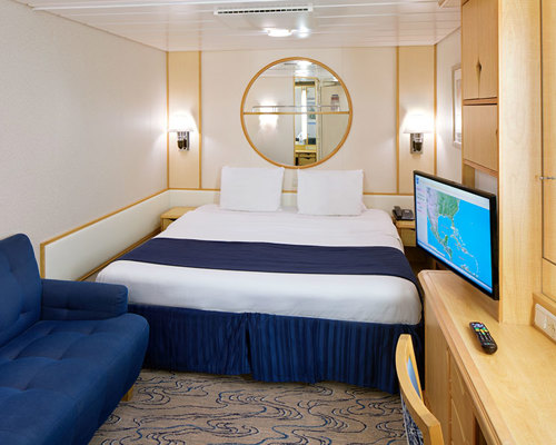 RCI Mariner of the Seas Interior.jpeg