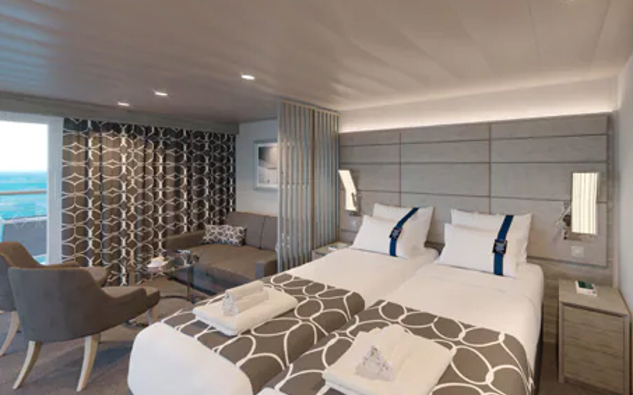 msc world europa grand suite aurea .png