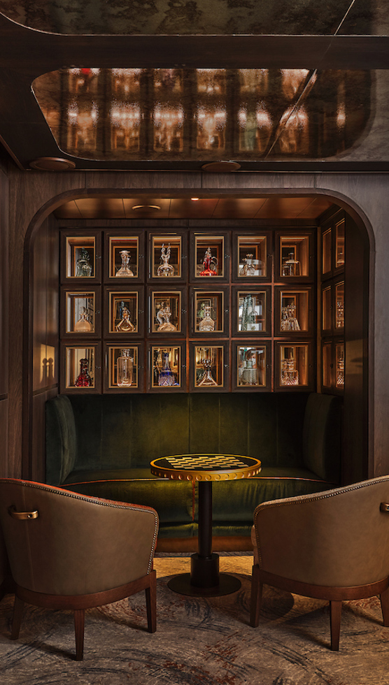 Silver Moon S.A.L.T Bar 