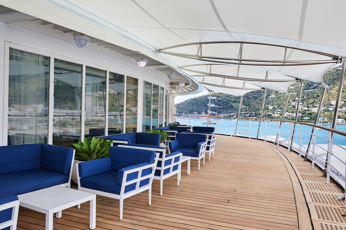 Silversea - Silver Shadow - Panorama Lounge 1.jpg