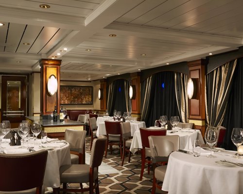 NCL Norwegian Star Cagney's Steakhouse.jpeg