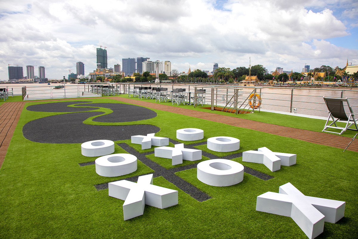 Emerald Waterways - Emerald Harmony - Sun Deck _18_.jpg