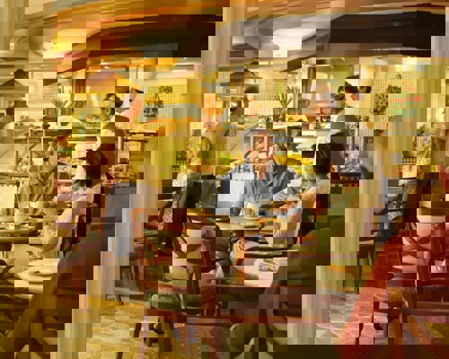 Princess Cruises Royal Class Interior international.jpg