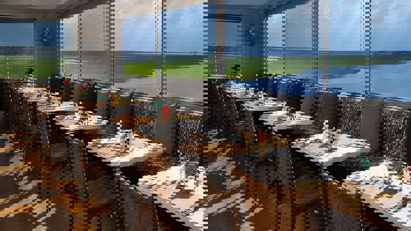 AmaWaterways, Zambezi Queen Dining room.jpg