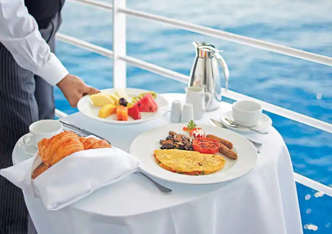 Oceania Cruises Vista In-Room Dining Experiences.jpg