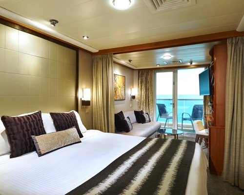 NCL Norwegian Sun Aft-Facing Club Balcony Suite.jpeg