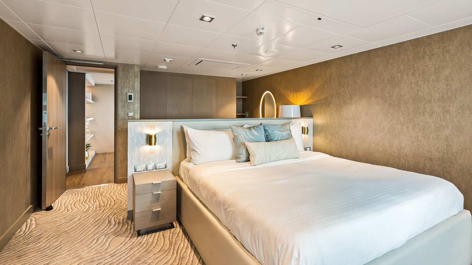 Royal Loft Suite