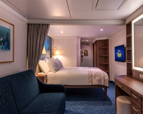 Disney Cruise Line, Disney Wish, Family Oceanview.png