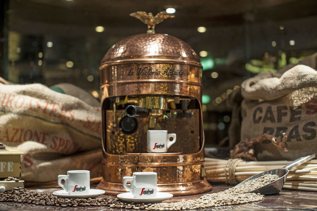 MSC Fantasia Class coffee bar.jpg