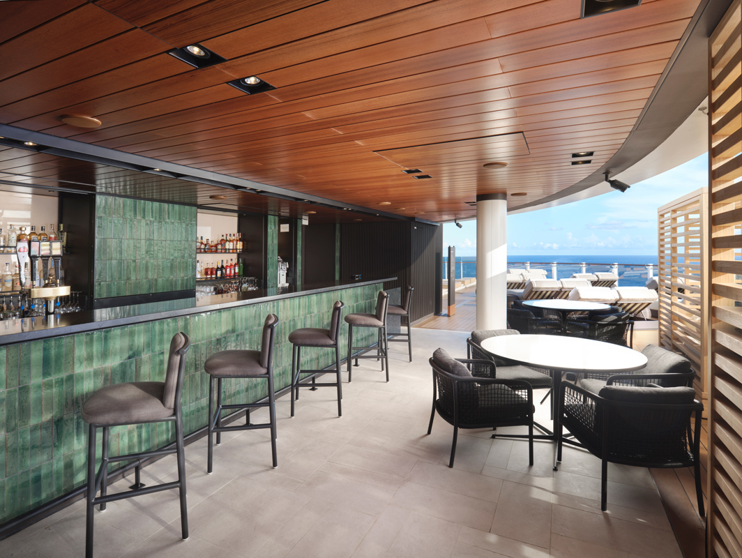 NCL Prima Haven Pool Bar