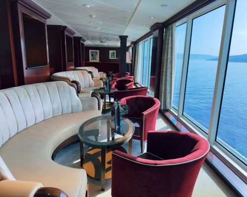 Onboard Thelivingroom JLP 026