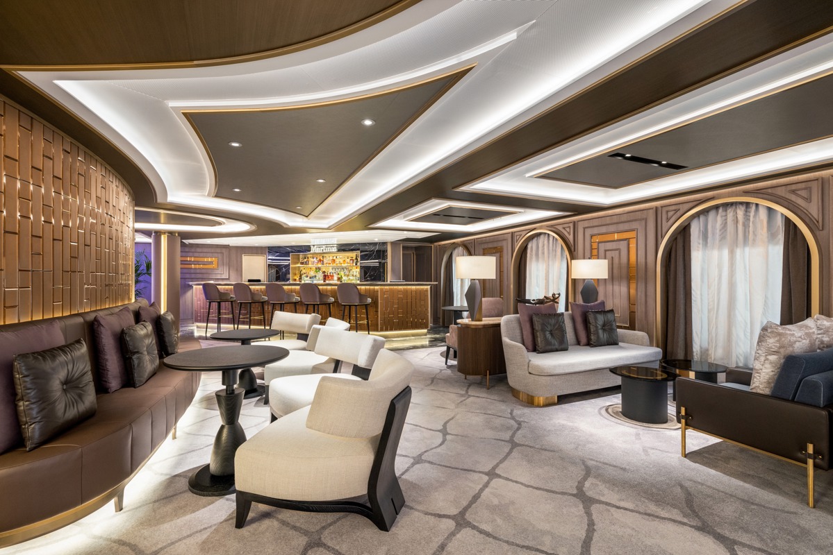 Oceania Cruises A-Class Martinis 1.jpg