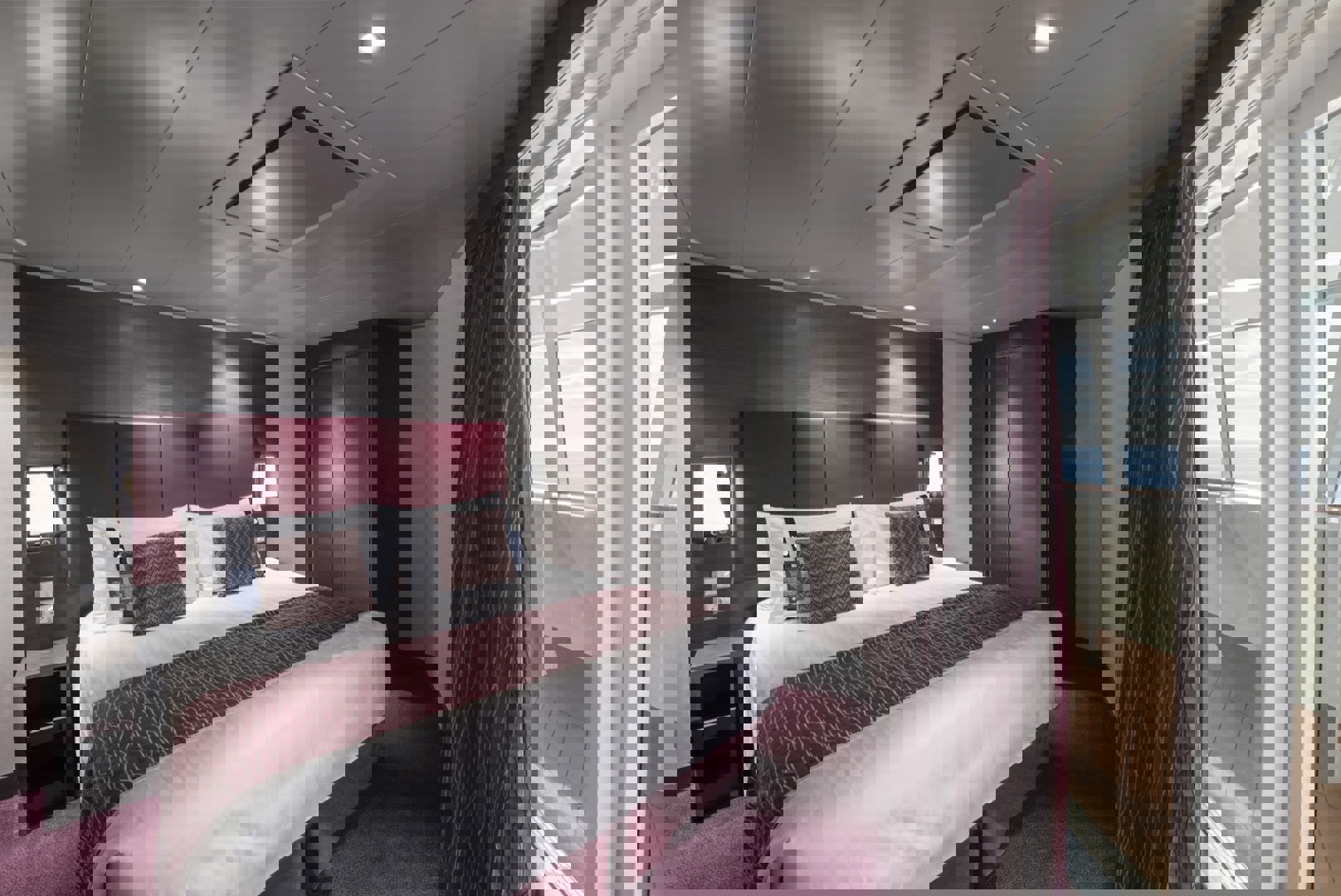 Premium Suite Aurea with Terrace and Whirlpool