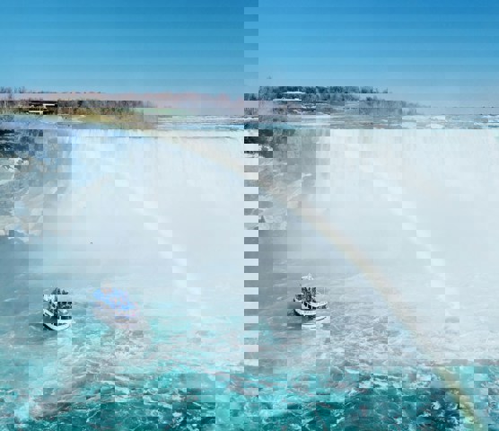 Niagara Falls with rainbow