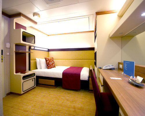 P&O Cruises Azura Single Inside.jpg