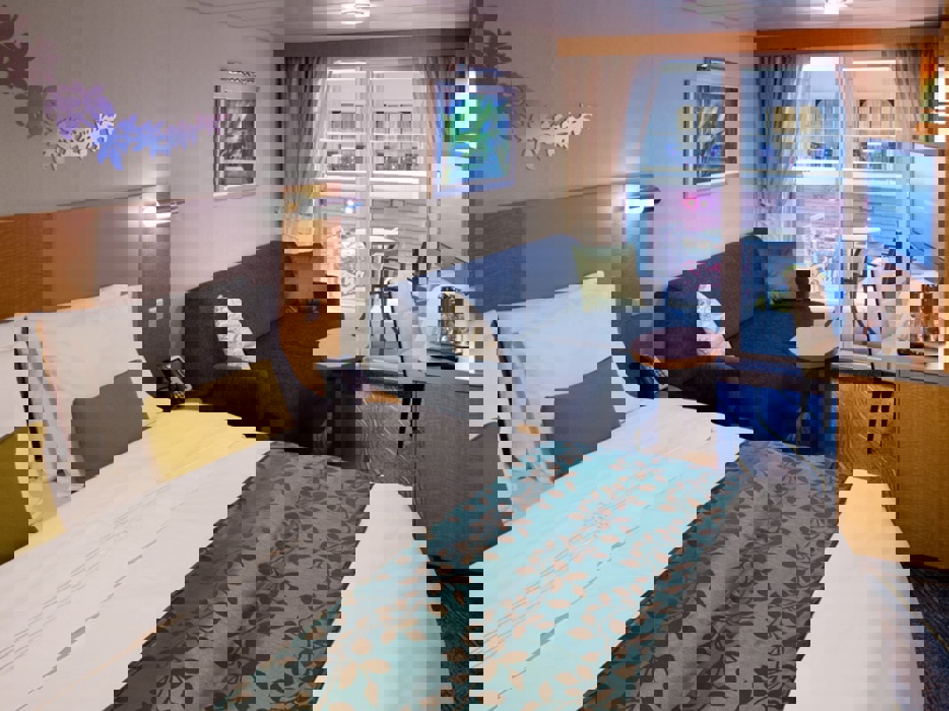 Royal Caribbean International, Wonder of the Seas, Neighbourhood View Stateroom with Balcony Guarantee.jpeg