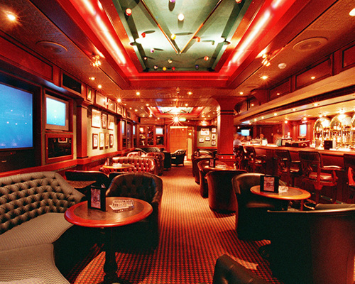 princess cruises caribbean princess churchill lounge 2014.jpg