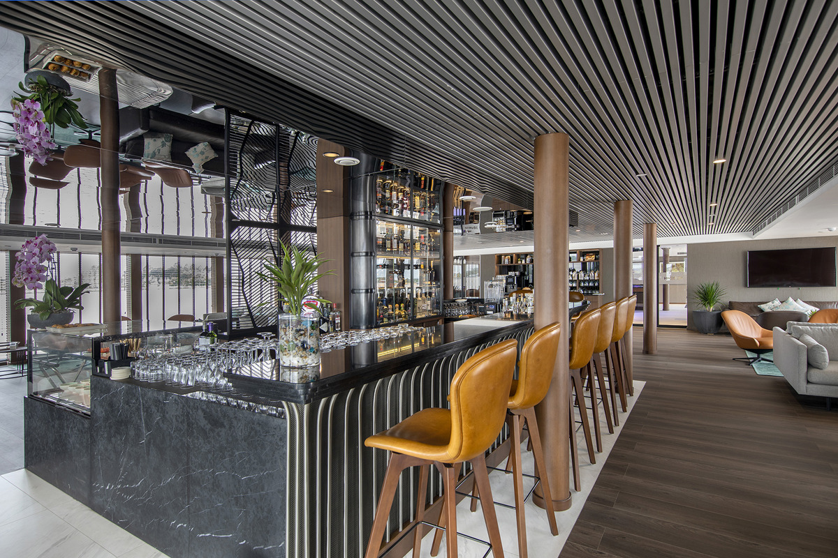 Emerald Waterways - Emerald Harmony - Horizon Bar and Lounge _2_.jpg