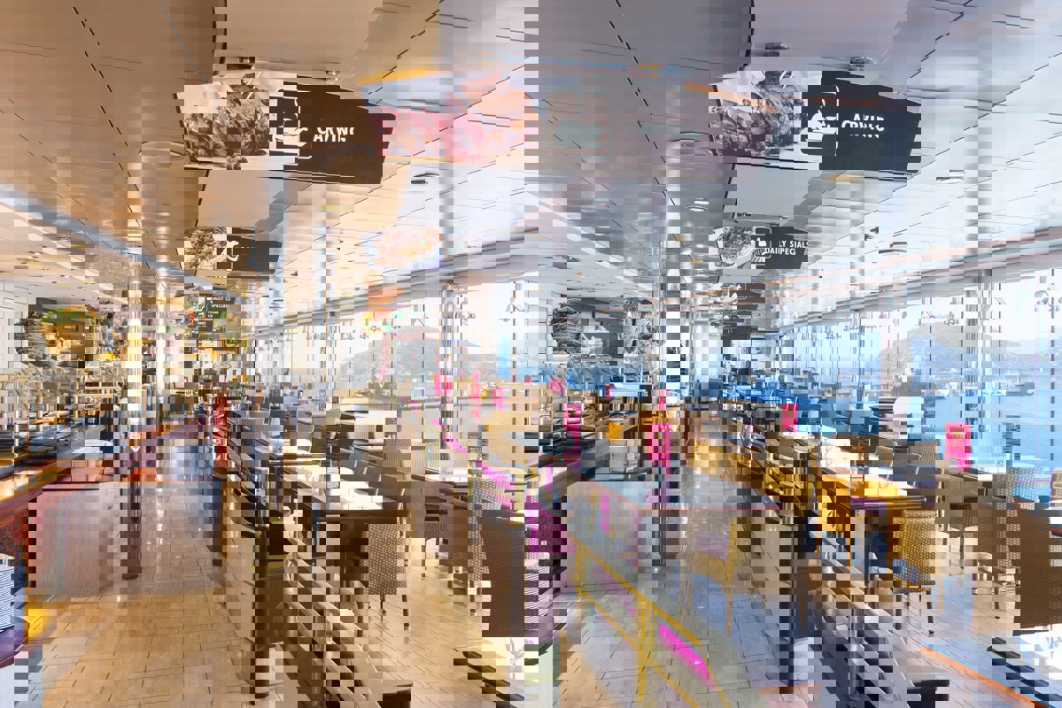 MSC Cruises MSC Lirica Le Bistrot 2.jpg