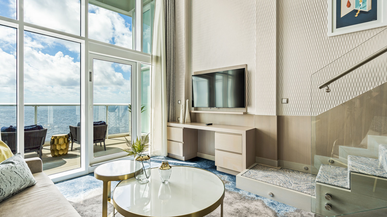 Crown Loft Suite