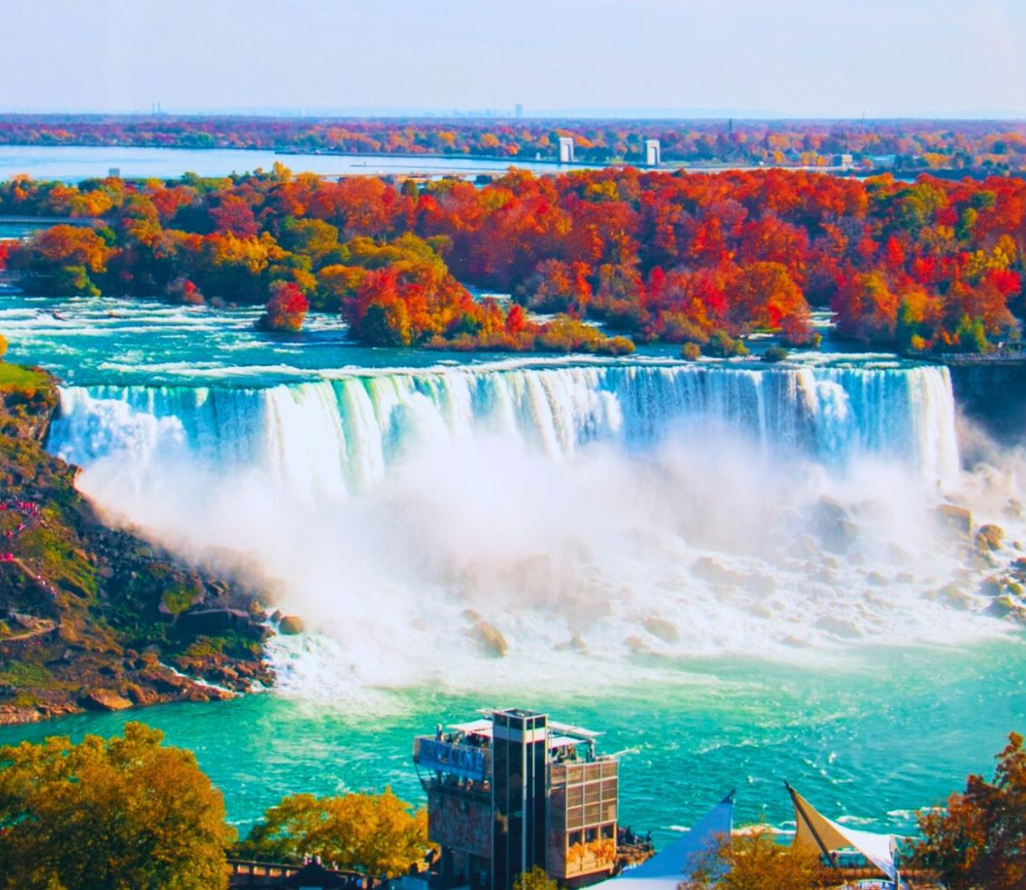 Niagara Falls in fall foliage 