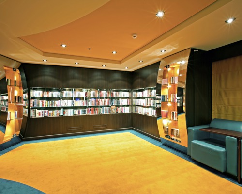 MSC Cruises MSC Fantasia Library 0.jpg