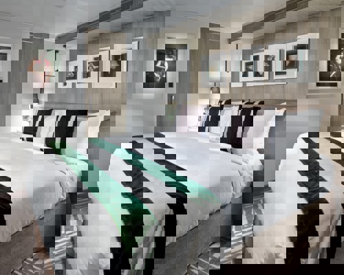 Celebrity Cruises EDGE CLASS Celebrity Suite 2.jpg