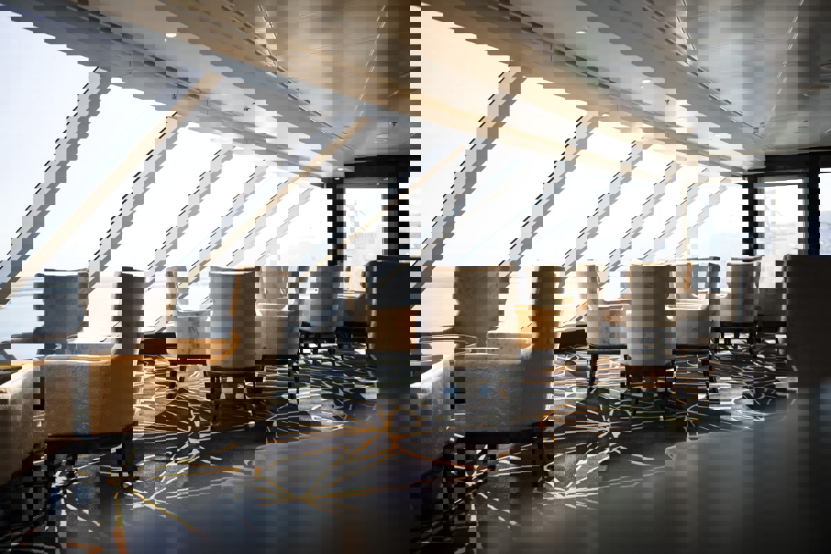 Regent Seven Seas EXPLORER Observation Lounge 1.jpg