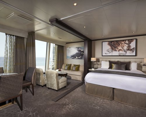 NCL Norwegian Star Family Suite.jpeg