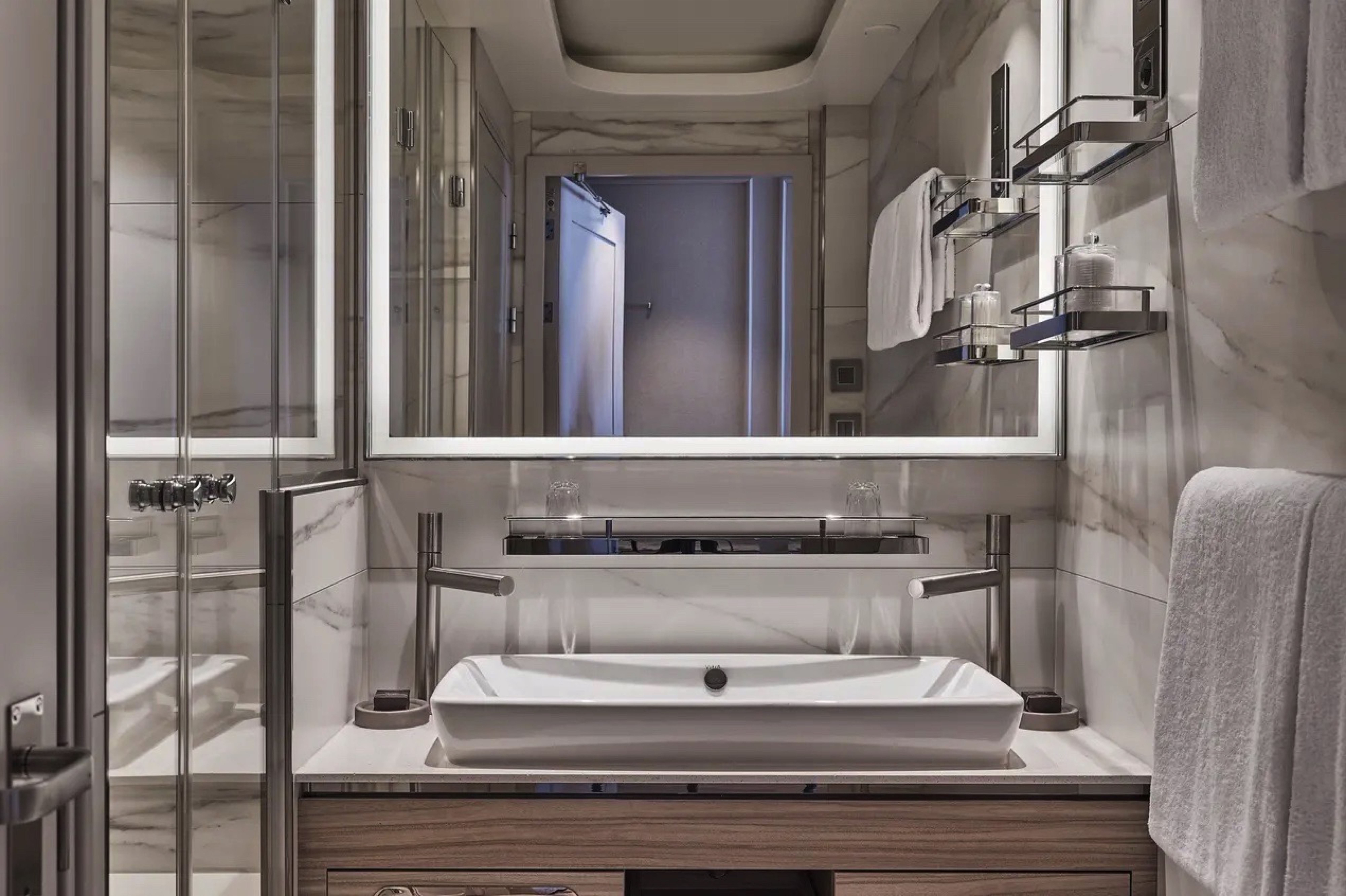 Classic Veranda Suite