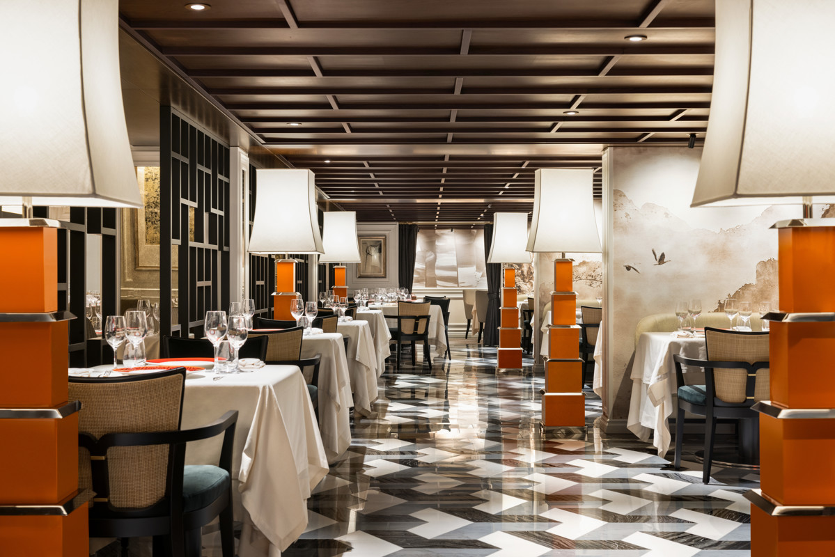 Oceania Cruises A-Class Red Ginger 3.jpg