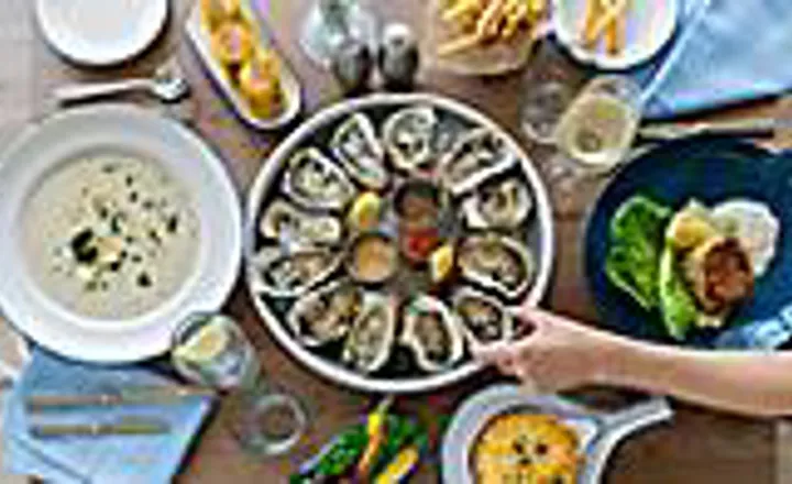 Hooked Seafood℠