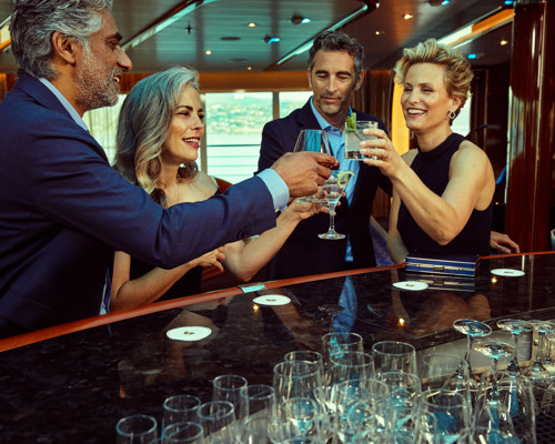 Seabourn - Seabourn Venture - Observation Bar.jpg