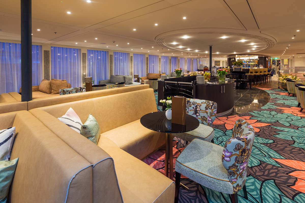 AmaWaterways LEA_lounge.jpg