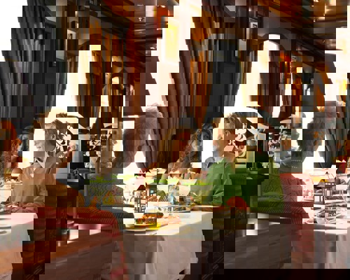 Princess Cruises Royal Class Interior crown grill 1.jpg