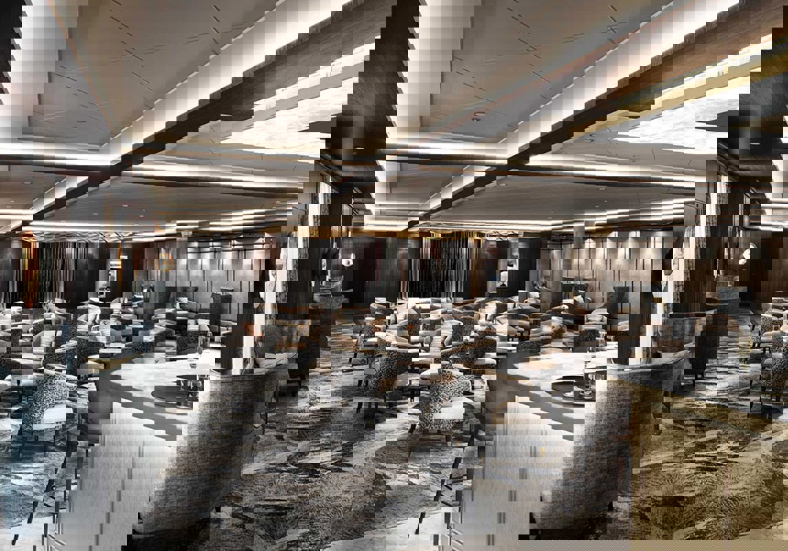 Regent Seven Seas Cruises - Seven Seas Splendor - Meridian Lounge.jpg