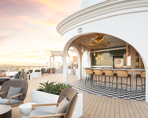 Celebrity Beyond Sunset Bar