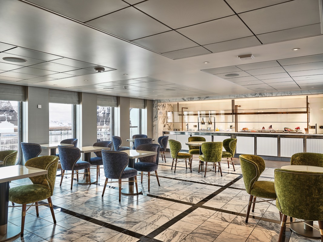 SILVERSEA Silver Endeavour Arts Cafe 0.jpg