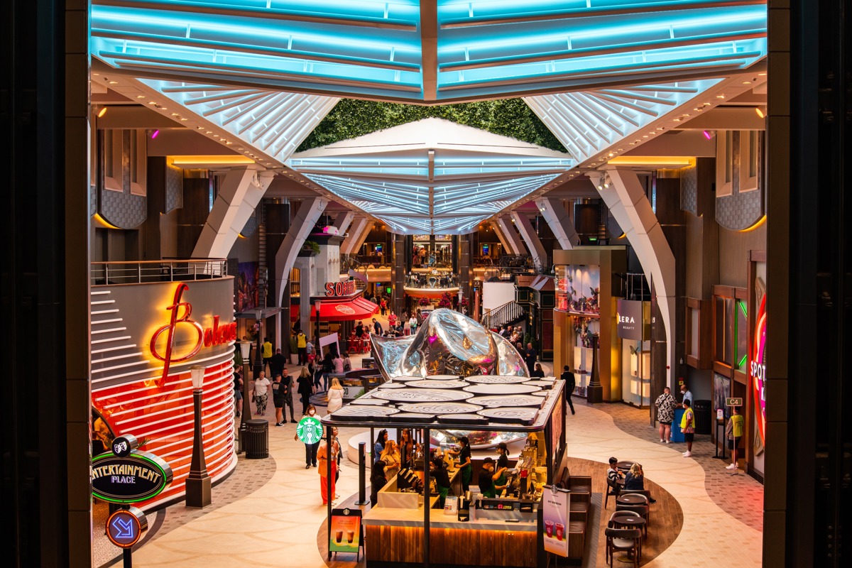 RCI Wonder of the Seas Central Park.jpg.JPG