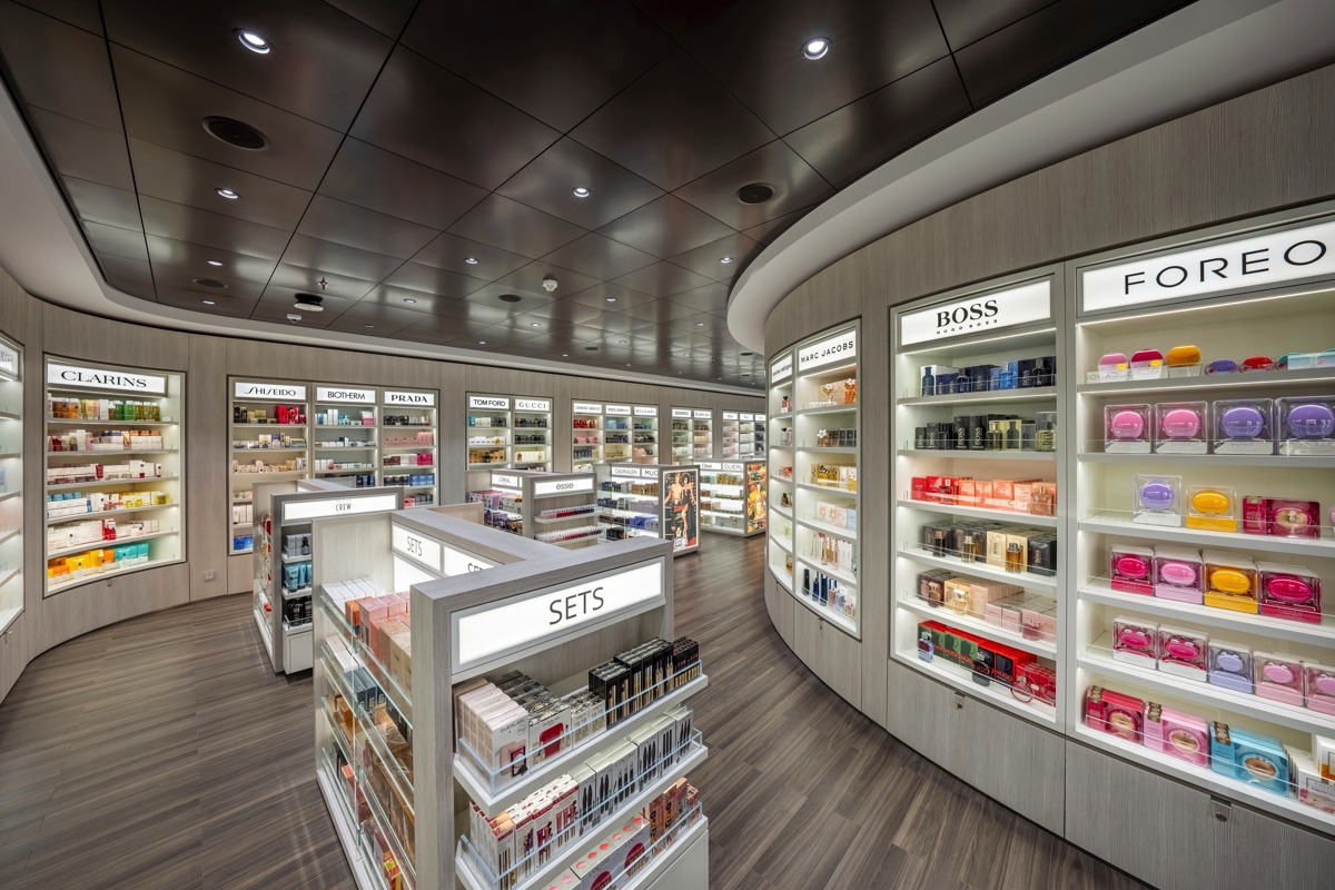 Msc Cruises Msc World Europa Shopping Gallery   Ivan Sarfatti And Msc Rights 1