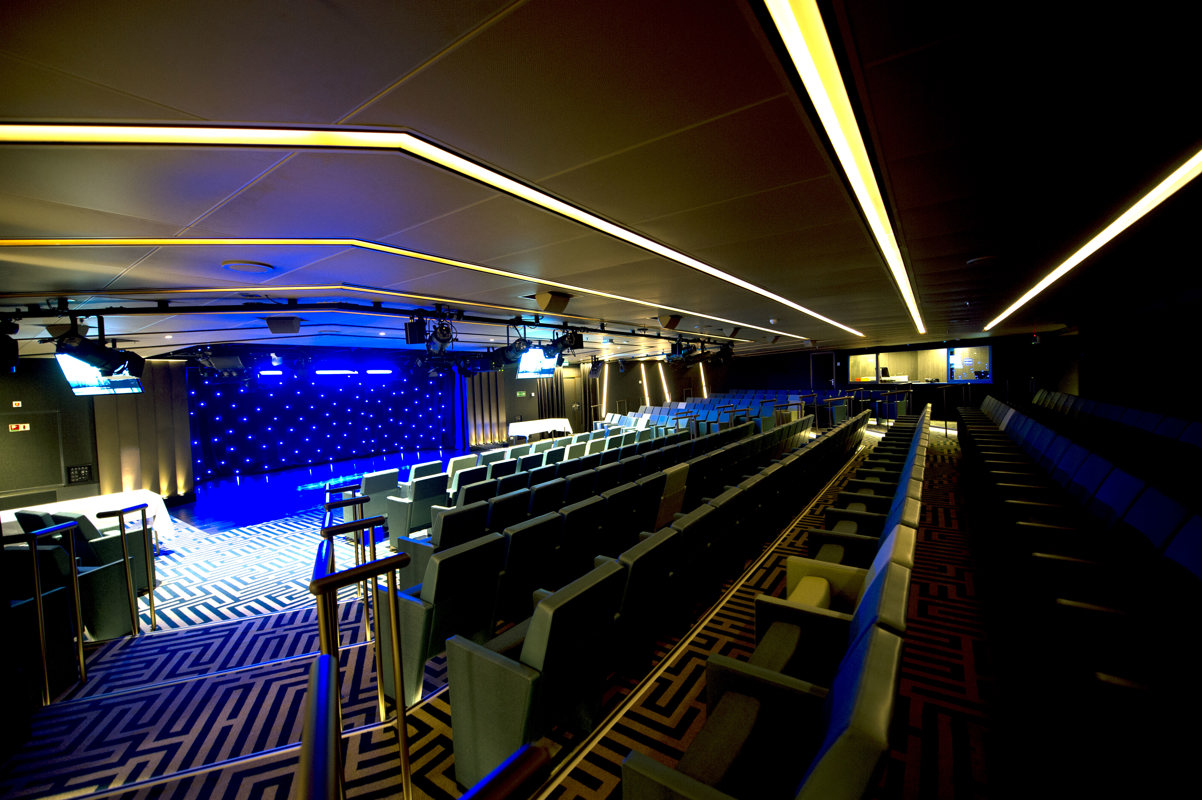 P&O Cruises Britannia Interior The Studio Ds39571.jpg