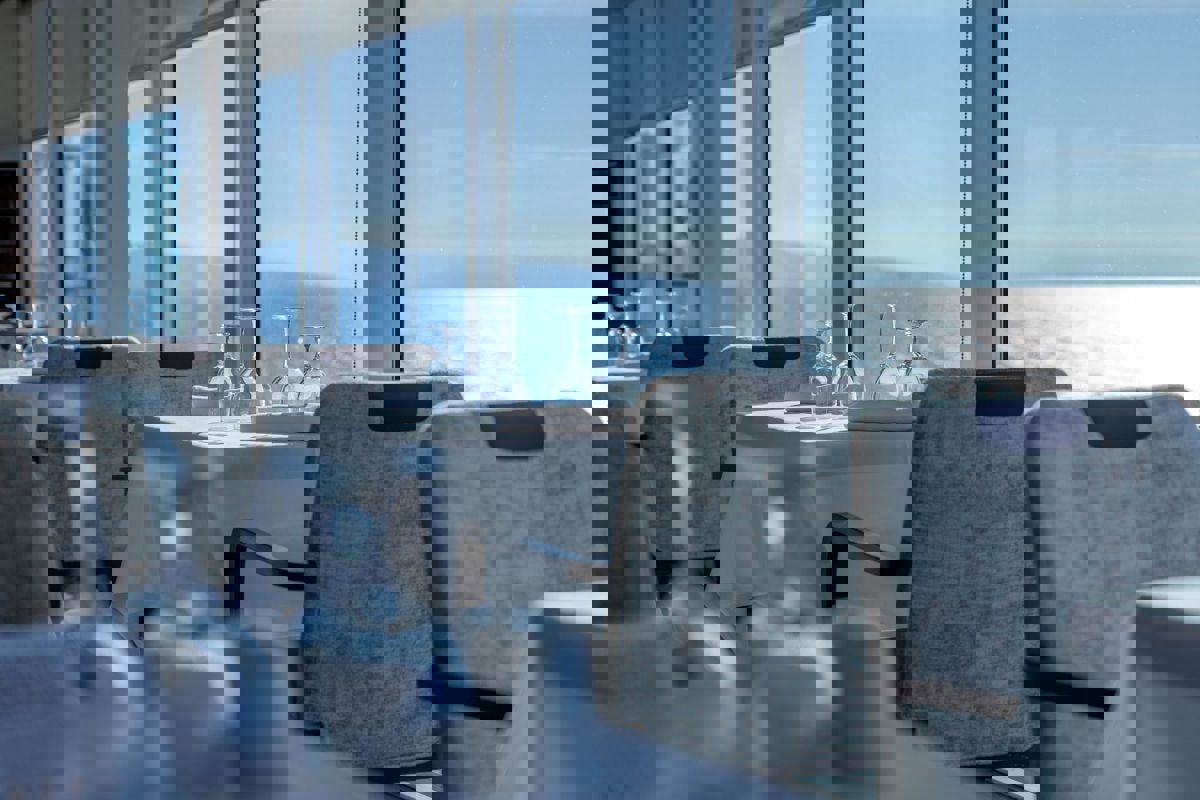 Azamara - Windows Cafe.jpg